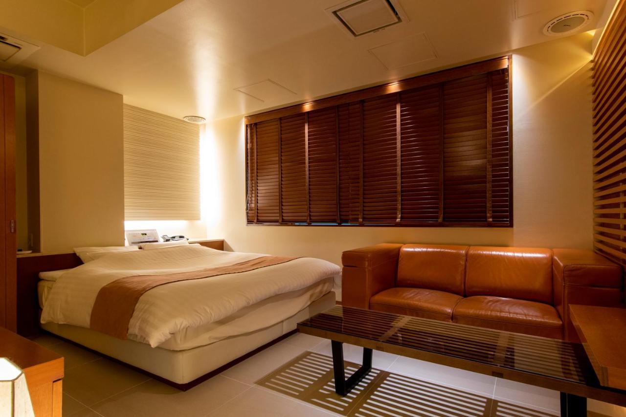 Hotel Aperto (Adults Only) Токио Экстерьер фото